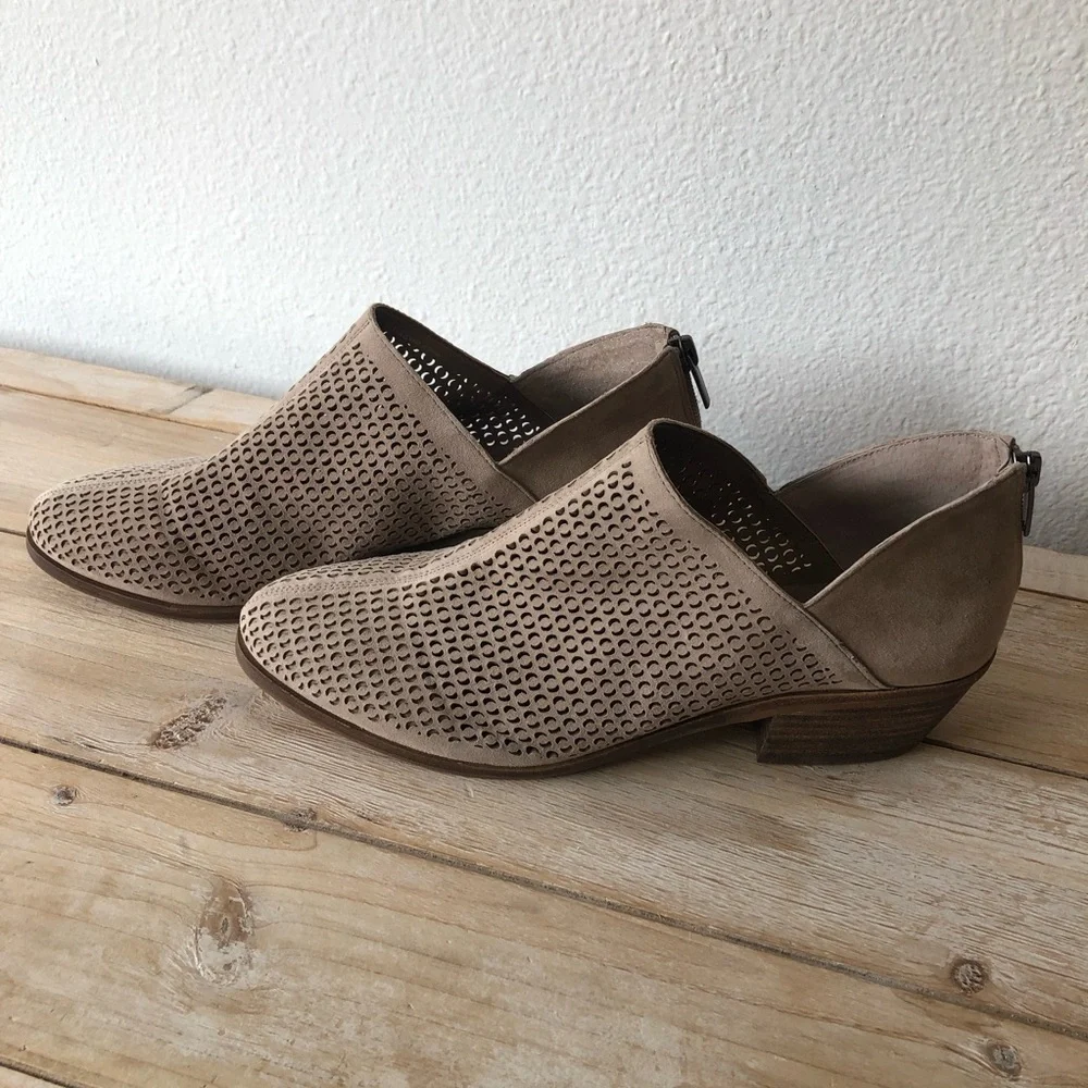 Vince Camuto Booties Size 11 - Picture 3 of 6